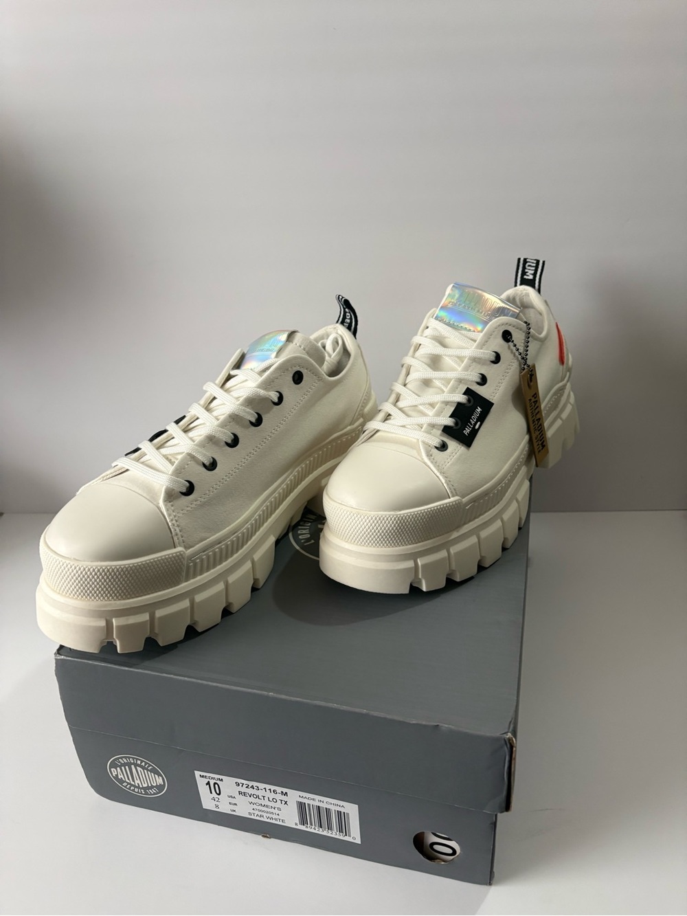 Palladium Women's Cream/White Chunky Platform Sneakers with Iridescent Tongue